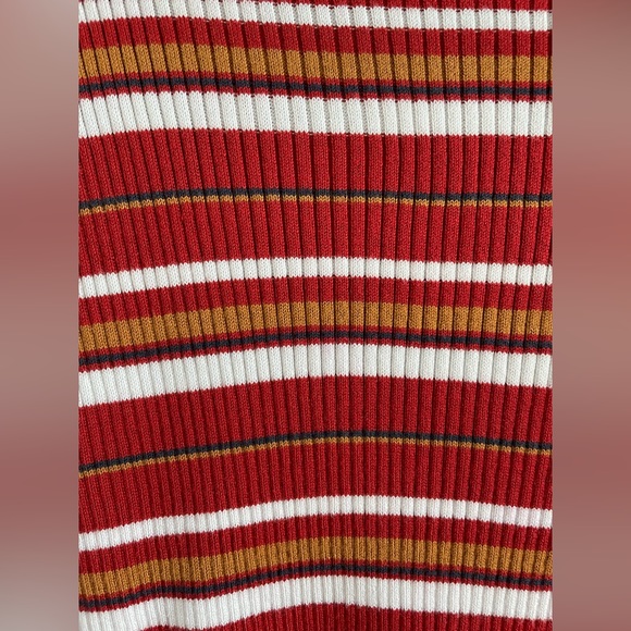 Woman’s sweater - Picture 3 of 4